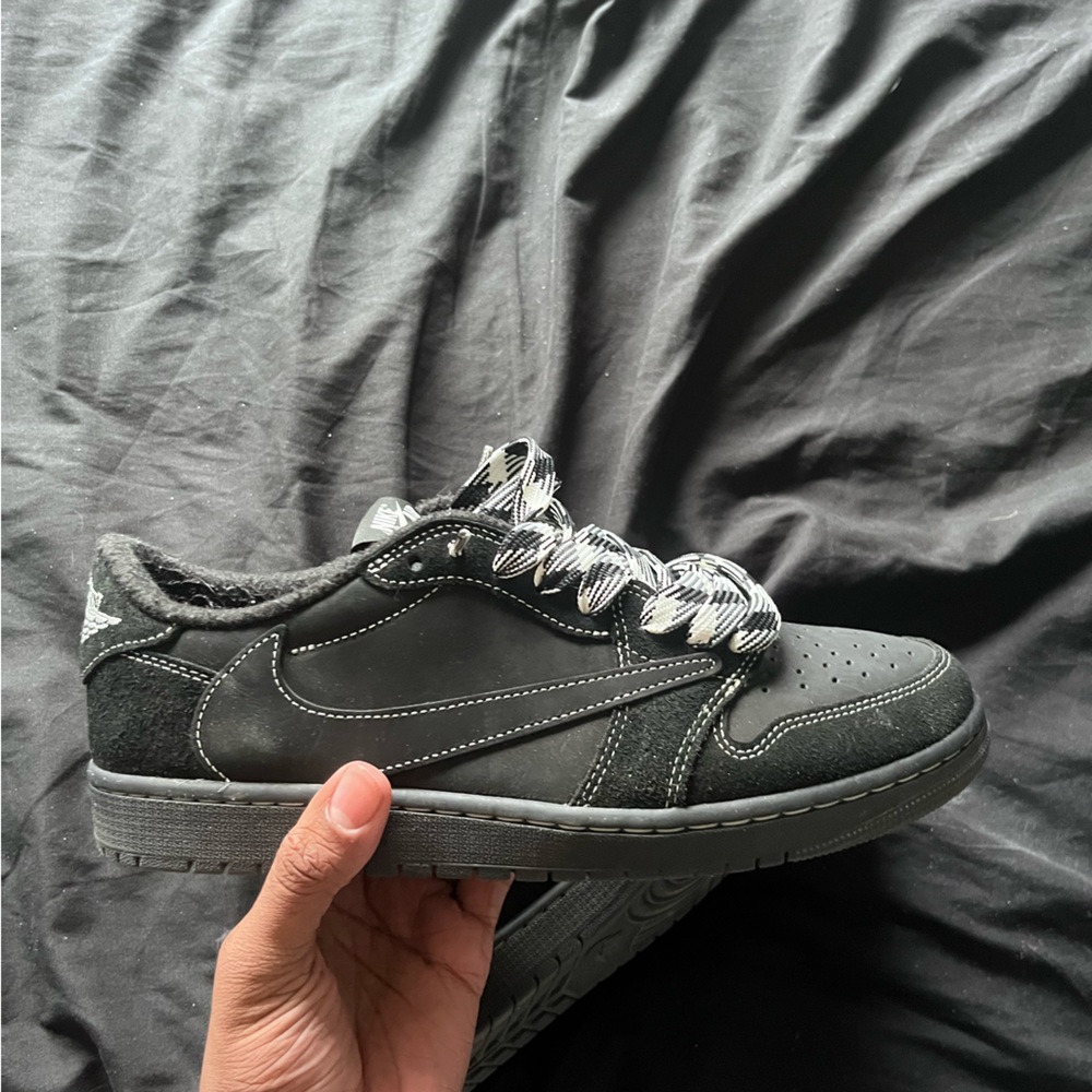 TRAVIS SCOTT JOR 1 PHANTOM